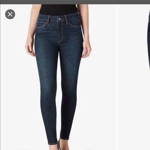 High rise curvy skinny Jean. Joe’s Flawless Hi Honey high rise. Brand new!